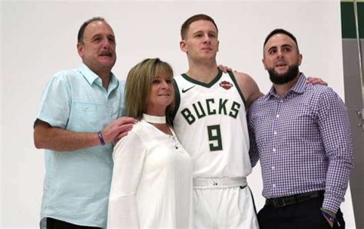 Donte DiVincenzo Bio, Age, Parents, Height, Net Worth