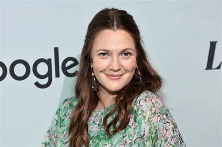Drew Barrymore Bio, Age, Height, Career, Husband, Children, Net Worth