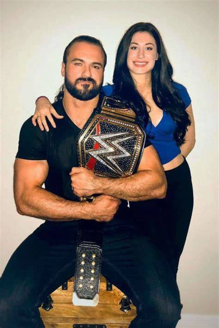 Drew McIntyre Wife: Meet Kaitlyn Frohnapel