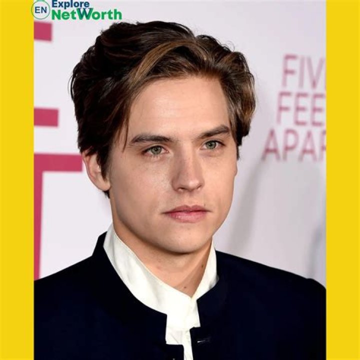 Dylan Sprouse Bio, Age, Career, Net Worth, Family & More