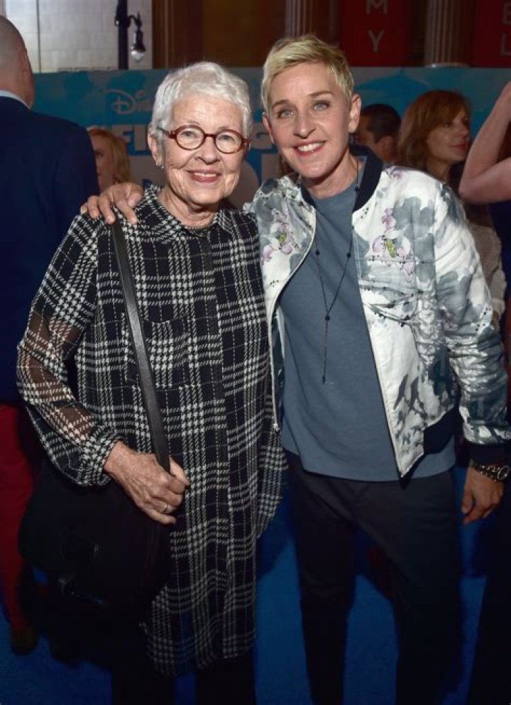 Ellen DeGeneres Parents: Meet Elliott & Elizabeth Jane