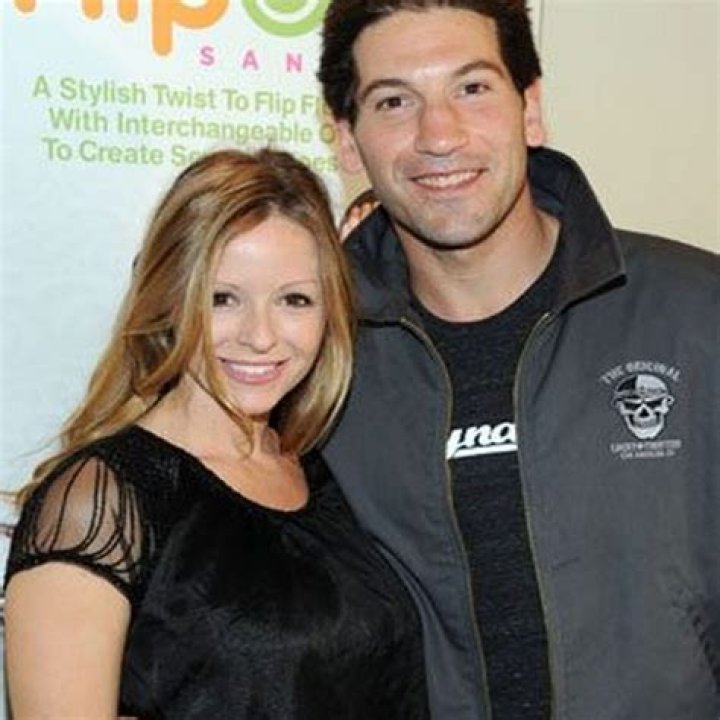 Erin Angle (Jon Bernthal Wife) Wikipedia, Bio, Age, Height, Weight, Net Worth, Husband, Children, Facts