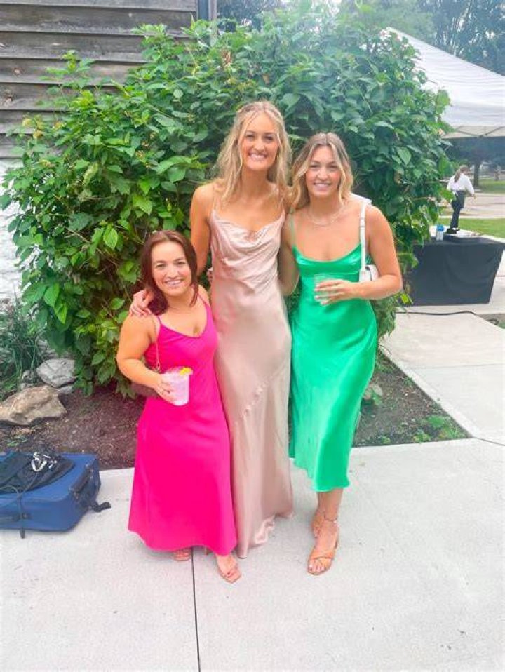 Erin Routliffe Sisters: Meet Tara And Tess