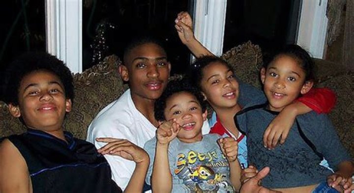 Everything You Need To Know About Al Horford’s Siblings