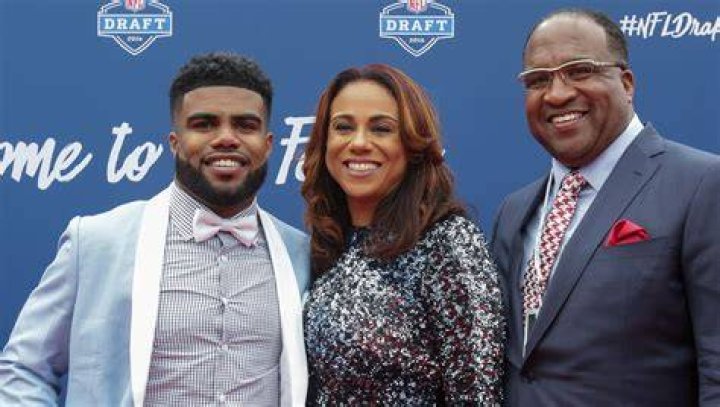 Ezekiel Elliott Parents: Meet Dawn And Stacy