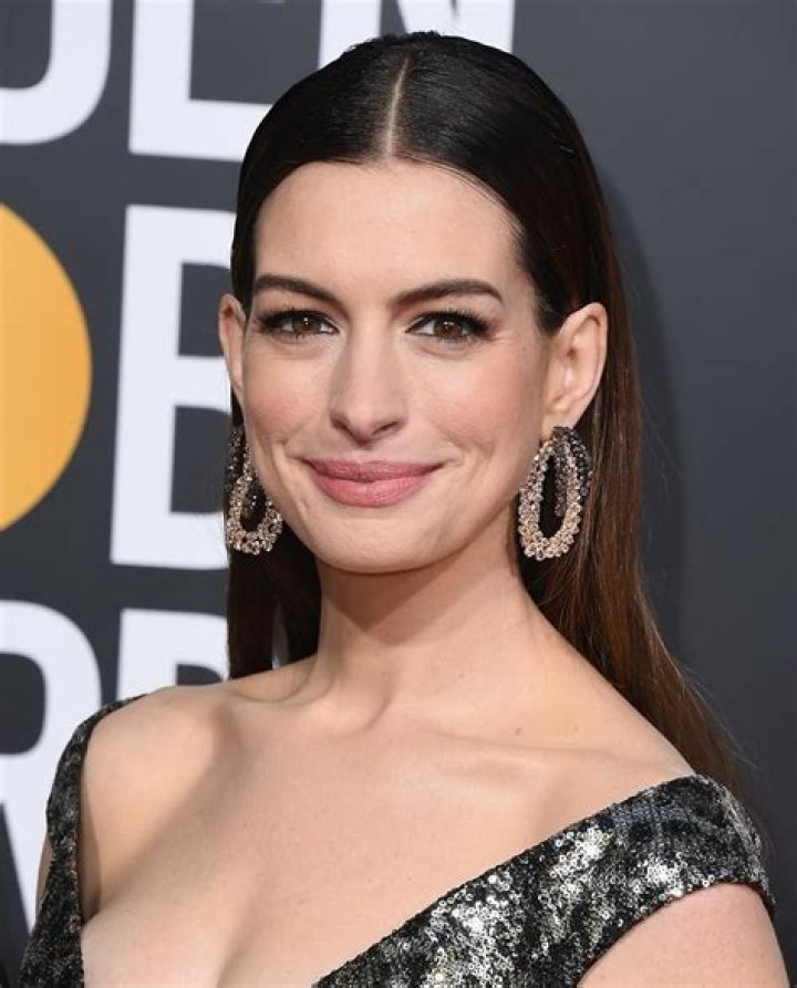 Garnet Hathaway Bio, Age, Career, Net Worth, Family