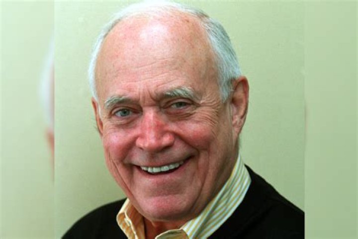 George R. Robertson Bio, Parents, Wife, Children, Siblings