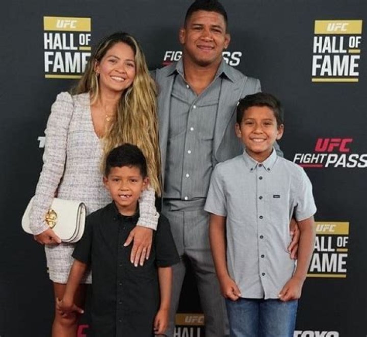 Gilbert Burns Siblings: Meet Herbert, Frederick