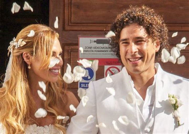 Guillermo Ochoa Wife: Who Is Karla Mora?