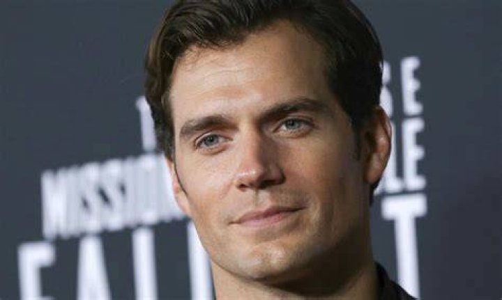 Henry Cavill Bio, Age, Wife, Children, Parents, Career, Movies, Net Worth