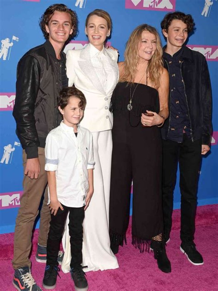 Her Siblings, Family, And How She Shot To Fame