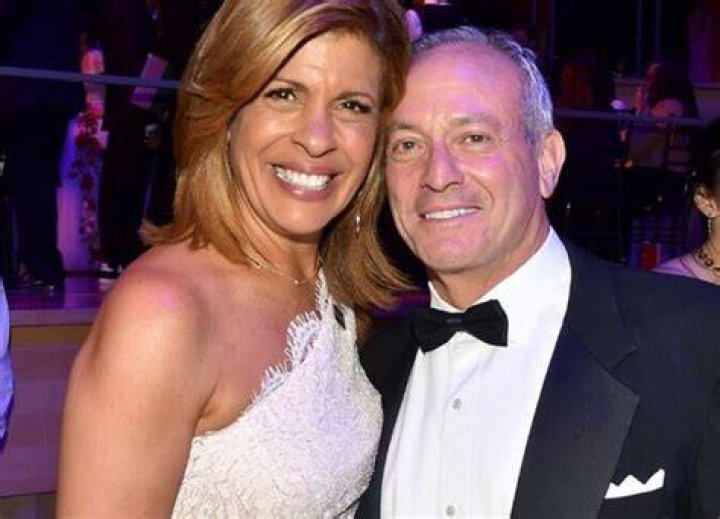 Hoda Kotb Age, Height, Weight