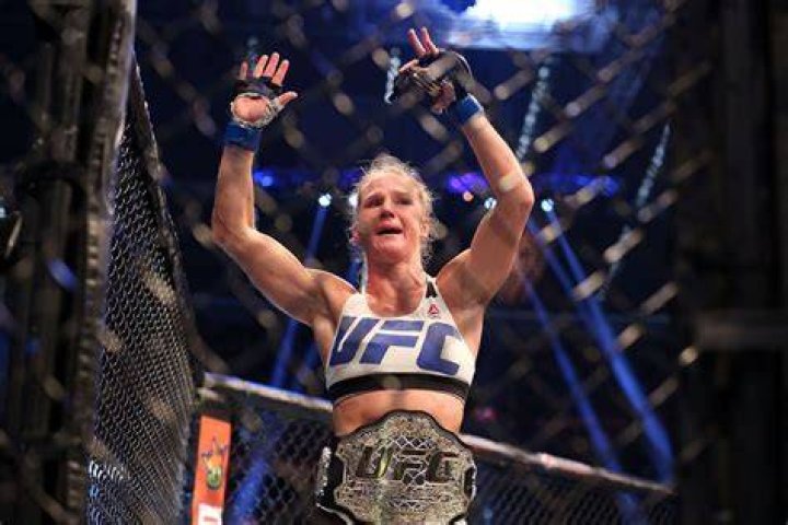 Holly Holm Net Worth: How much is Holly Holm worth?