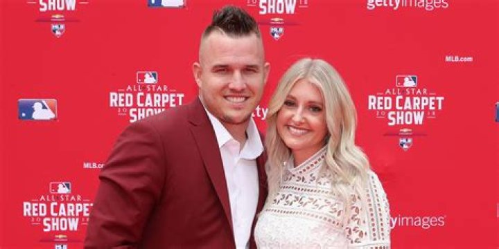 How many brothers does Mike Trout have?