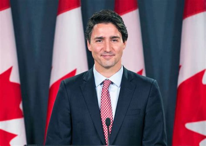 How much does Justin Trudeau make as prime minister of Canada?