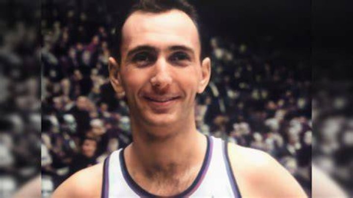How much is Bob Cousy’s net worth today