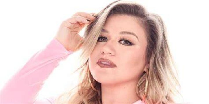 How Much is Kelly Clarkson’s Net Worth in 2023