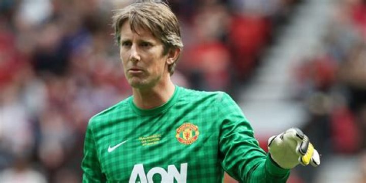 How old is Edwin van der Sar?