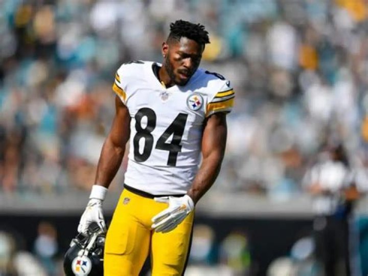 How rich is Antonio Brown Today: What is Her Net Worth