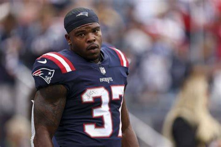 How rich is Damien Harris?