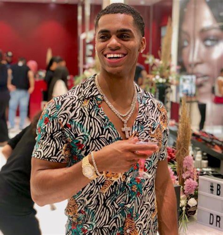 How tall is Deven Hubbard: Biography, Net Worth & more