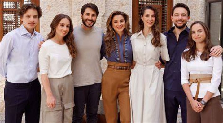 How Tall is Rajwa Al Saif?