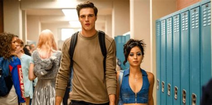 How Tall Is Zak Steiner? Meet The Actor That Plays Aaron Jacobs On Euphoria