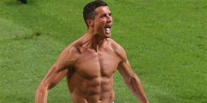 ‘I Donate Blood Frequently That’s Why I DON’T Have Tattoos’– Cristiano Ronaldo