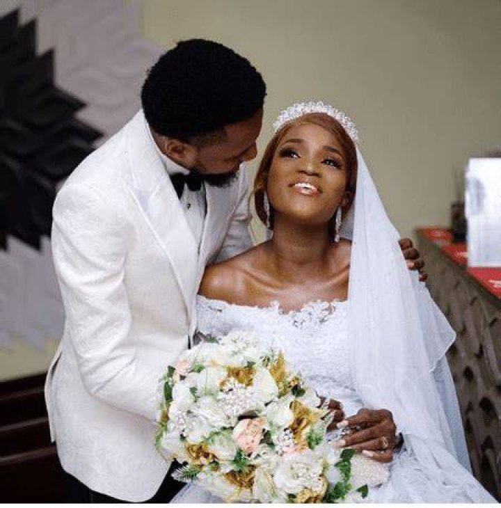 “I Thought She Was Getting Married To A Celebrity, They Cried So Hard!”- Bukunmi Oluwashina’s Friend Narrates Wedding Experience