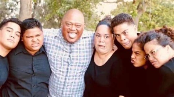 Iam Tongi Bio, Parents, Wife, Children, Siblings, Net Worth: