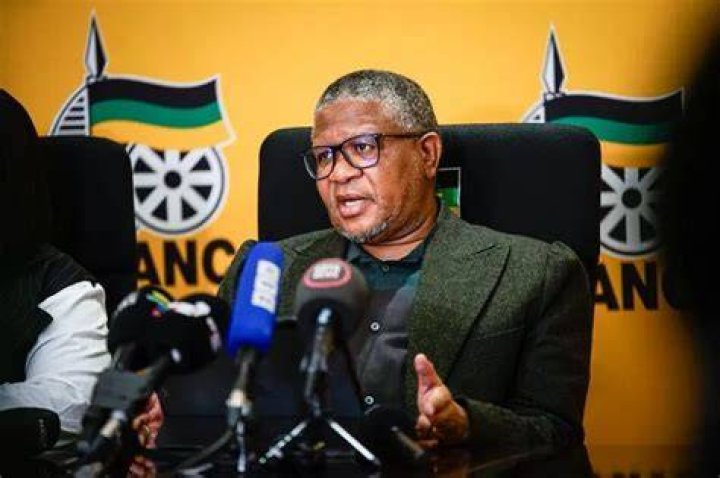 Influencer Lelo Boyana slams and exposes Minister Fikile Mbalula