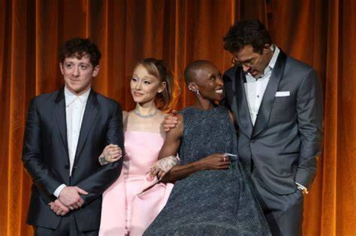 Instagram rumor debunked: Is Ariana Grande really pregnant