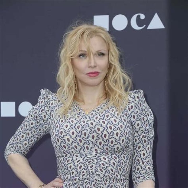 Is Courtney Love Alive? Check Out Her Biography
