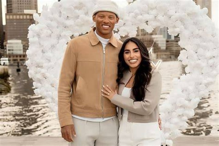Is Josh Dobbs Married: Who is Joshua Dobbs’ Girlfriend Jocelyn Lara?