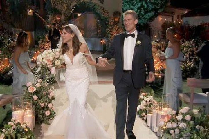 Is Theresa Nist Married? Who is Theresa Nist Married to?
