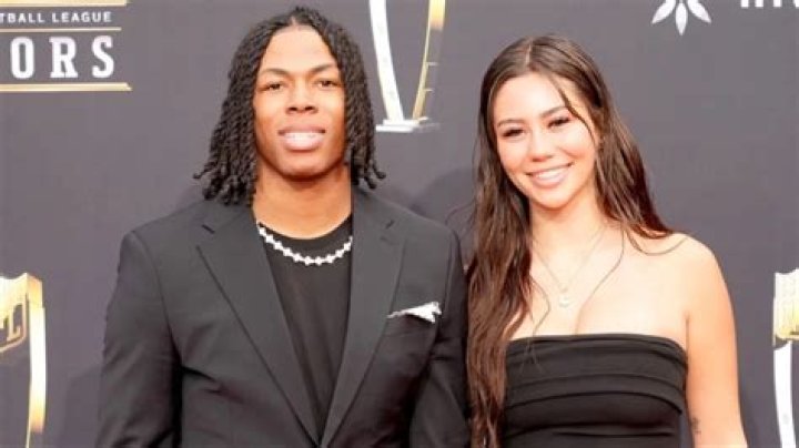 Jahmyr Gibbs Girlfriend: Is Jahmyr Gibbs In A Relationship?