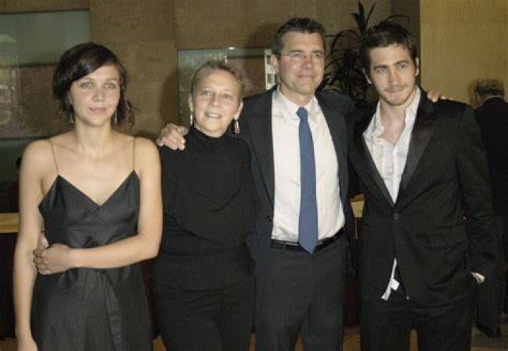 Jake Gyllenhaal Siblings: Meet Maggie Gyllenhaal