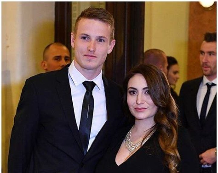 Jakub Jankto Wife: Is Jakub Jankto Married?