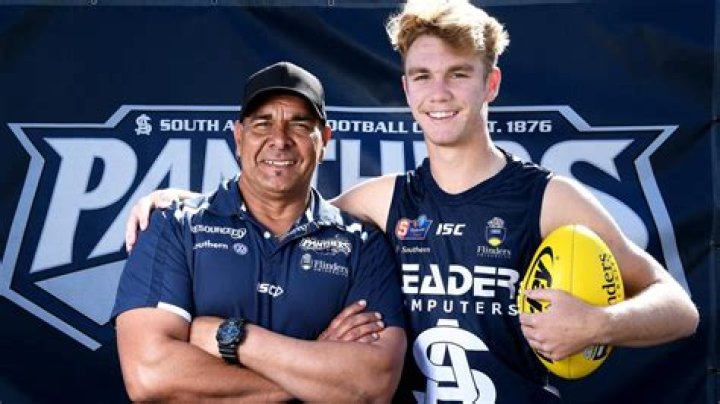 Jason Horne-Francis Parents?; Meet his dad, Fabian Francis