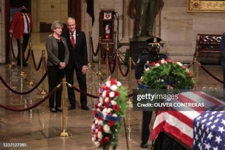 Jerry Moran Wife: Meet Robba Moran