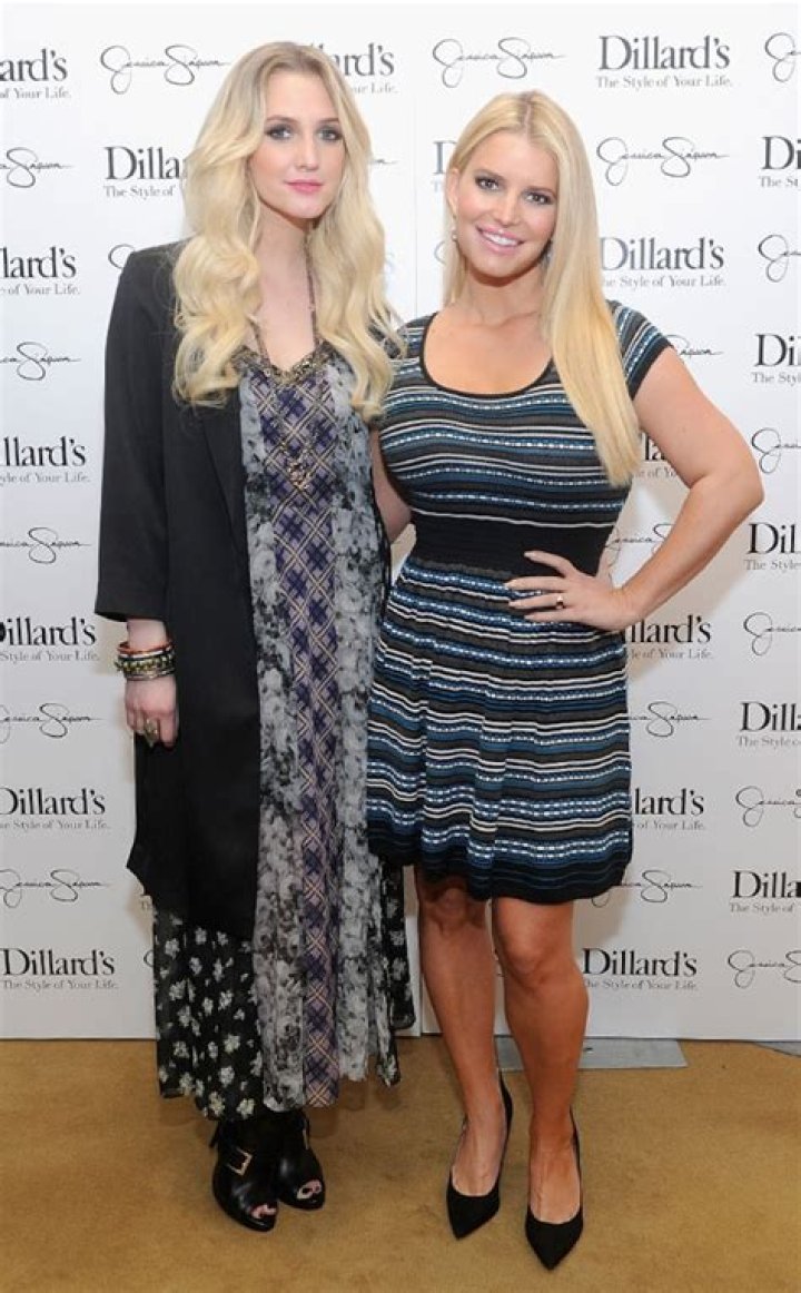 Jessica Simpson Siblings: Meet Ashlee Simpson