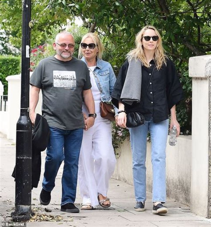 Jodie Comer Parents: Meet Donna Comer And James Comer