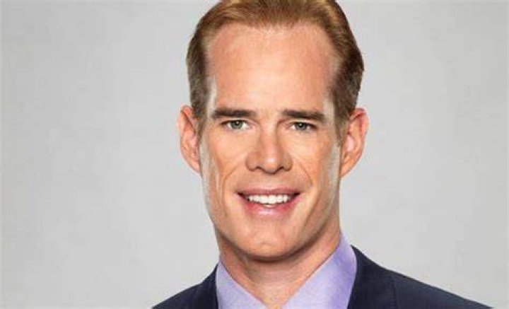 Joe Buck Bio, Age, Height, Career, Net Worth, Family & More