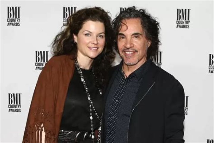 John Oates Wife: Meet Aimee Oates