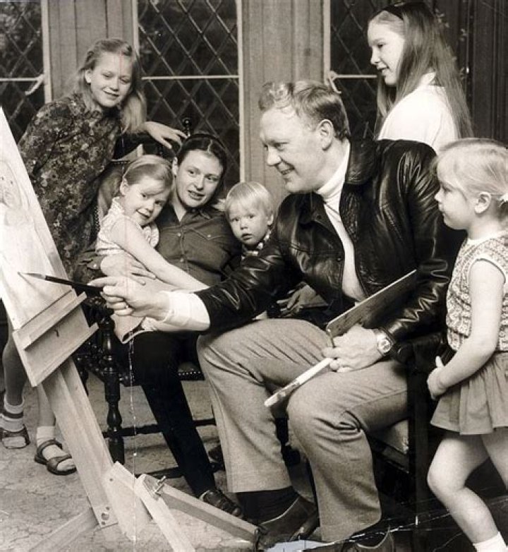 Joss Ackland Bio, Wiki, Age, Family, Wife, Movies, TV Shows and Net Worth