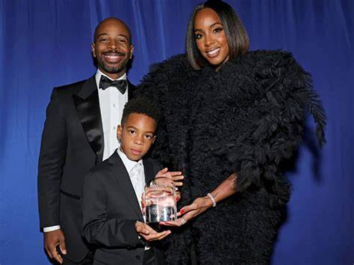 Kelly Rowland Bio, Age, Height, Career, Husband, Children, Net Worth