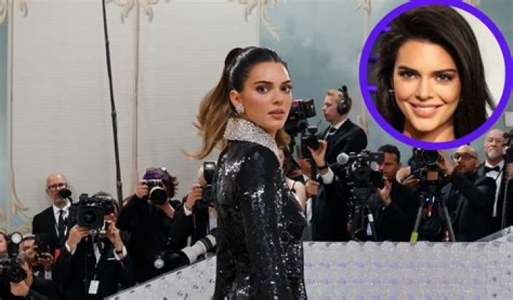 Kendall Jenner Age, Height & Weight