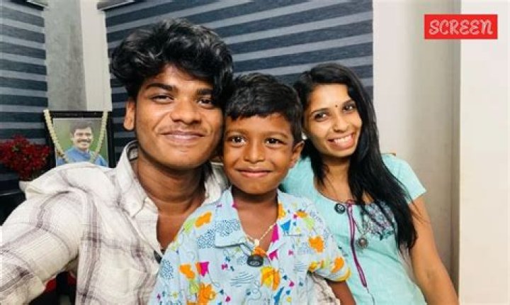 Kollam Sudhi Bio, Parents, Wife, Children, Siblings, Net Worth