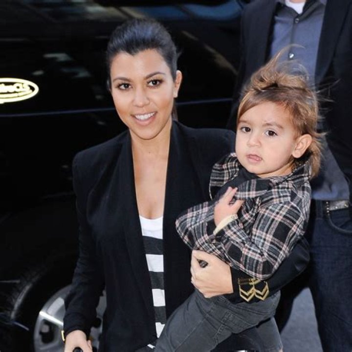 Kourtney Kardashian Bio, Age, Parents, Husband, Children, Net Worth