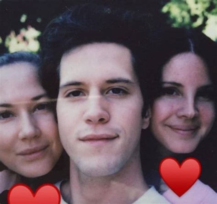 Lana Del Rey Siblings: Meet Caroline Grant And Charlie Grant